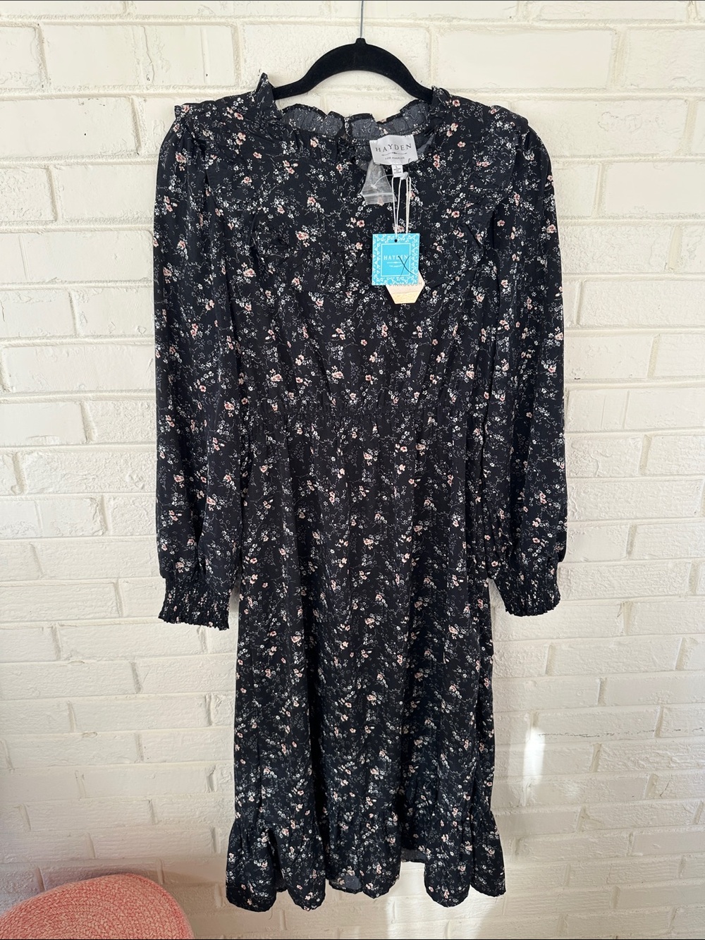 NWT Hayden Los Angeles Boho Black Floral Peasant Ruffle Long Sleeve Midi Dress L